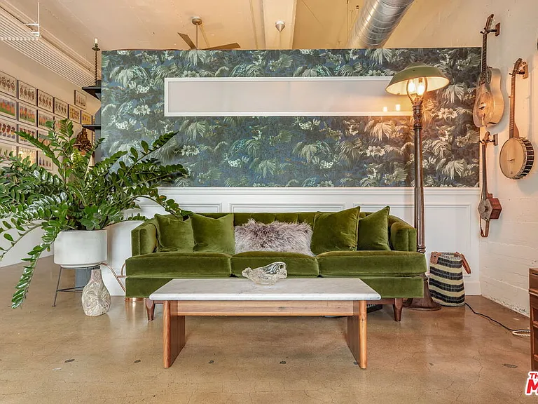 530 Molino St #213 — Photo 6