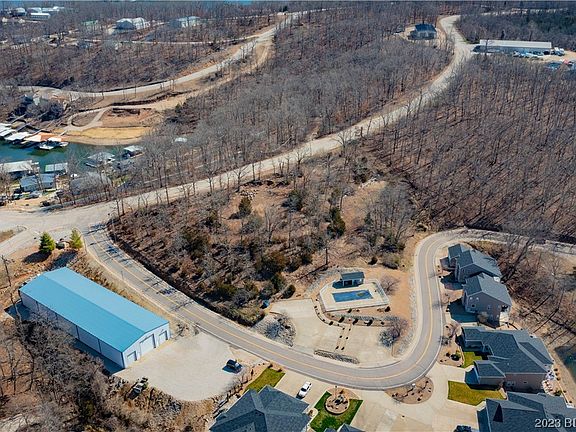 3rd image of 1 Outer Dr
