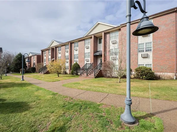 671 Metacom Ave Unit 38, Bristol, RI 02809