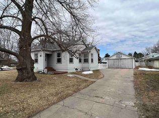 1130 Locust St, Sutherland, NE 69165