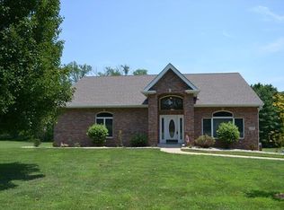 1346 Deerfield Ln, Collinsville, IL 62234