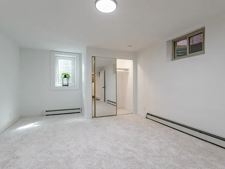1532 S Grape St — Photo 19