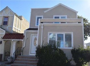 13421 230th St, Springfield Gardens, NY 11413