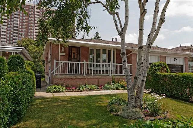 12 Tanjoe Cres