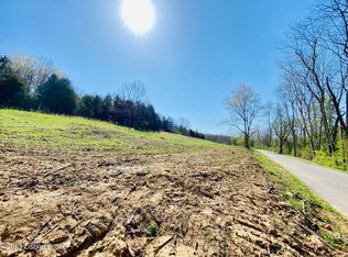 2 E Fork Rd, Harrodsburg, KY 40330