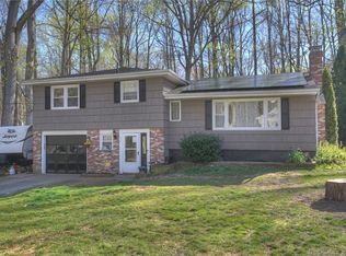 54 Norman Dr, Gales Ferry, CT 06335