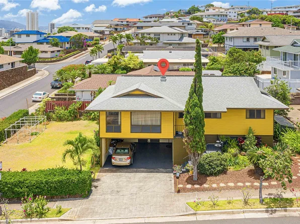 4692 Likini St, Honolulu, HI 96818