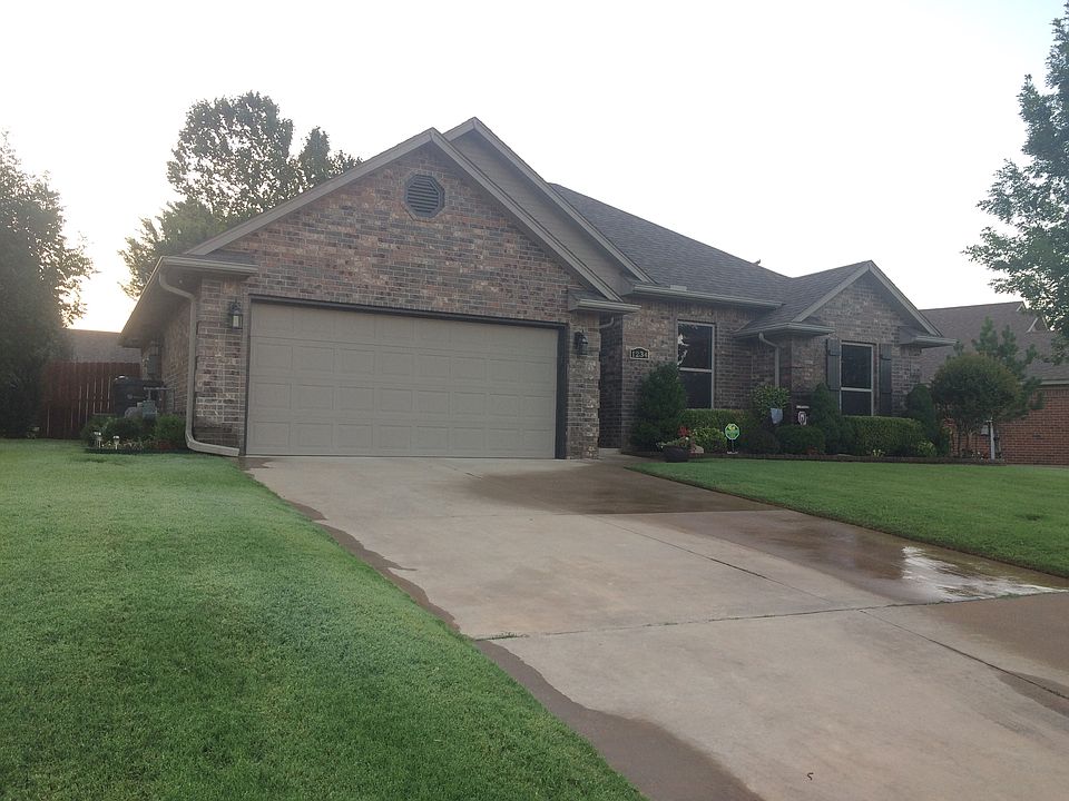 1st image of 1234 Edinburg Dr