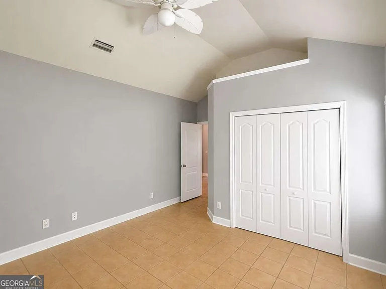 233 Austin Ryan Dr — Photo 18