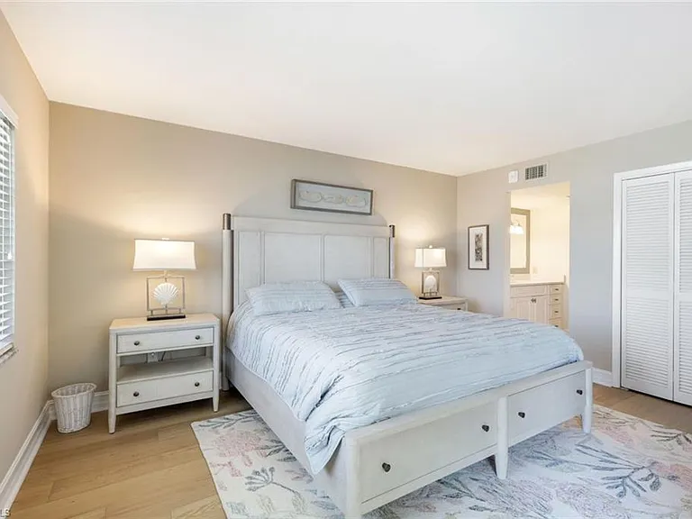 3443 Gulf Shore Blvd N #309 — Photo 13