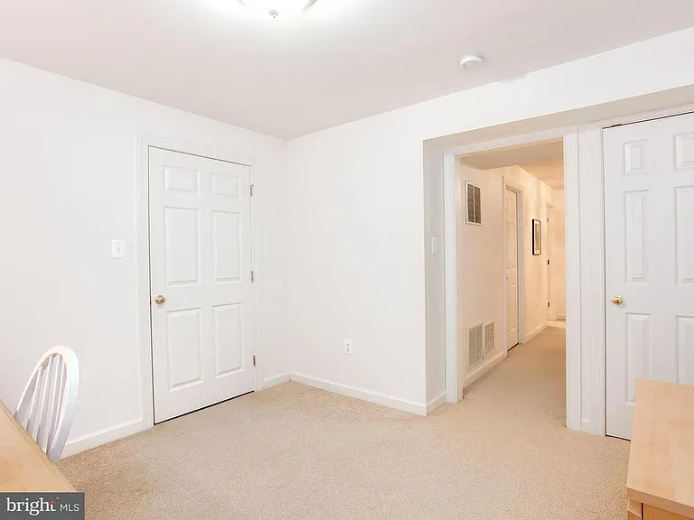 10812 Maplecrest Ln — Photo 4