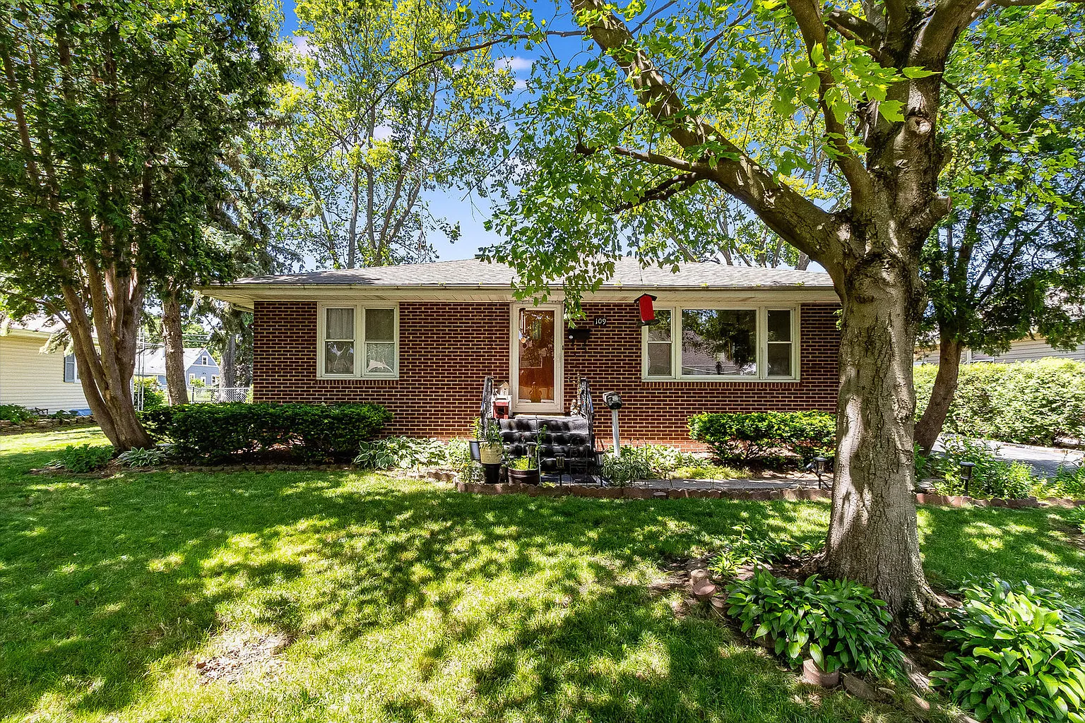109 Oneill St photo 1