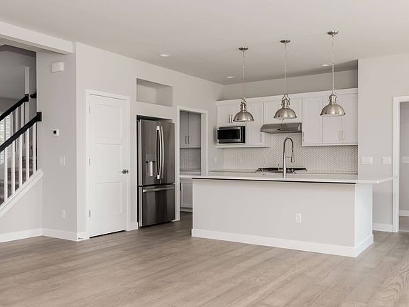 5th image of 9641 Tawny Acorn Dr