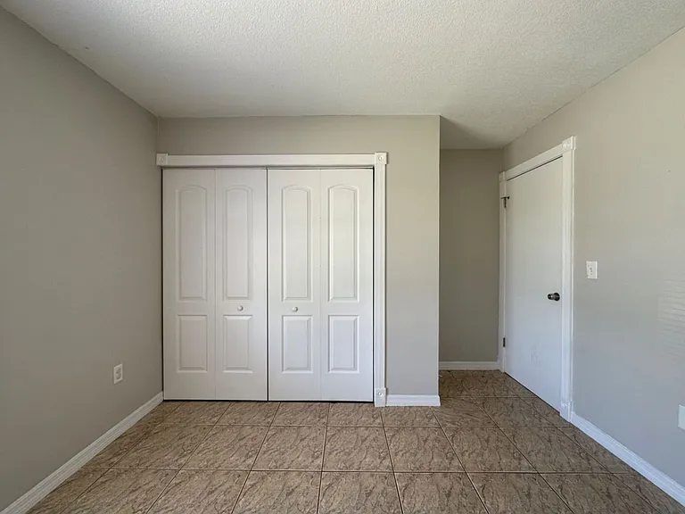 707 Wedge Ln — Photo 10