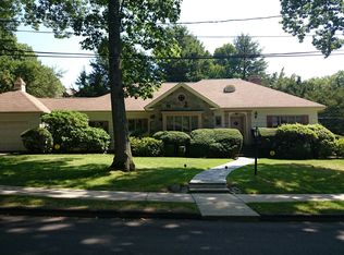 30 Rangeley Rd, Brookline, MA 02467