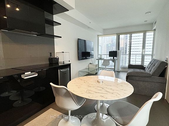 4th image of 70 Temperance St #3410