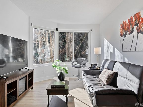 3rd image of 240 Lombard St APT 529