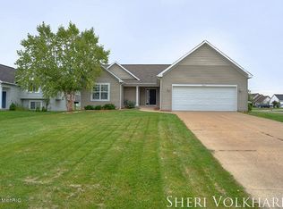 3662 Snip Dr, Holland, MI 49424