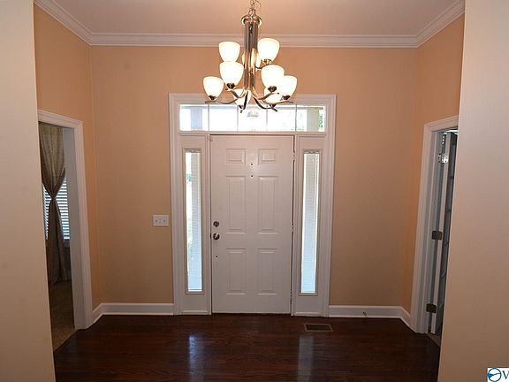 4th image of 207 Deer Field Ct