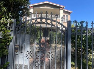 1126 N Beachwood Dr #A, Los Angeles, CA 90038