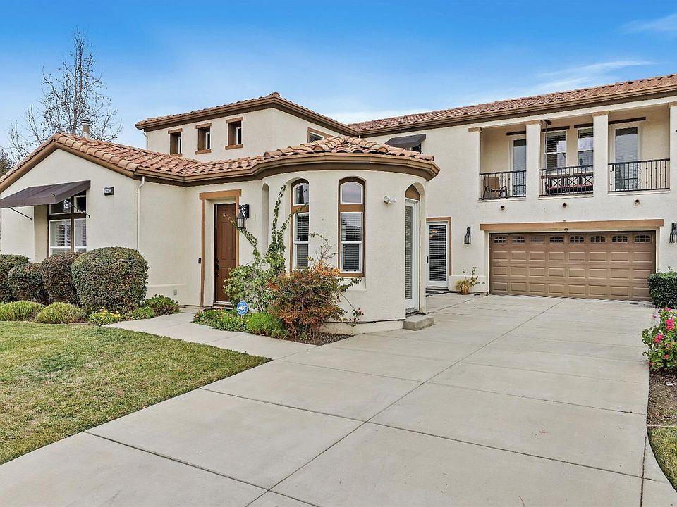 2nd image of 2100 Lotus Way
