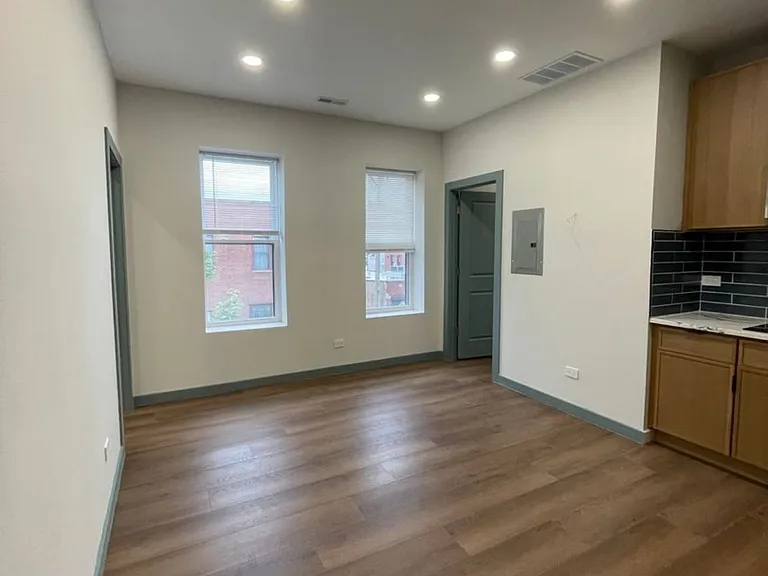 1001 W 31st St #2 — Photo 10
