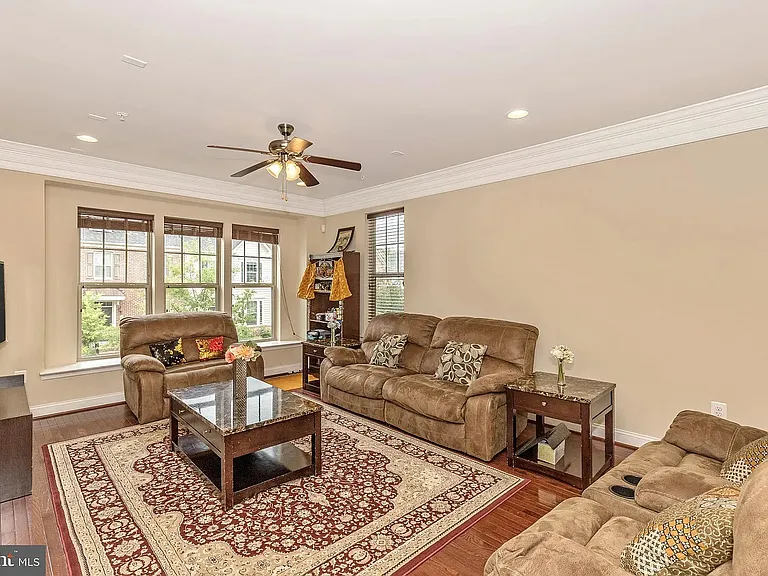 11882 Country Squire Way — Photo 4