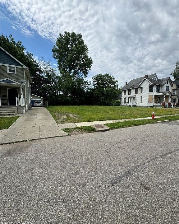2nd image of 7427-7501 Rutledge Ave