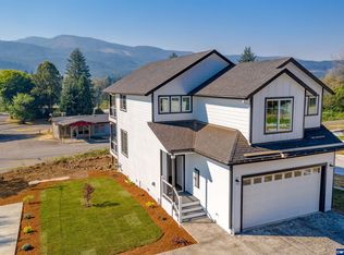 325 NE 4th Ave, Mill City, OR