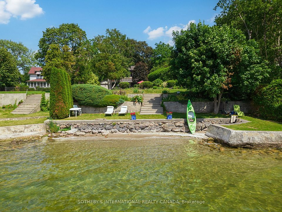 1st image of 171 Lake Dr N