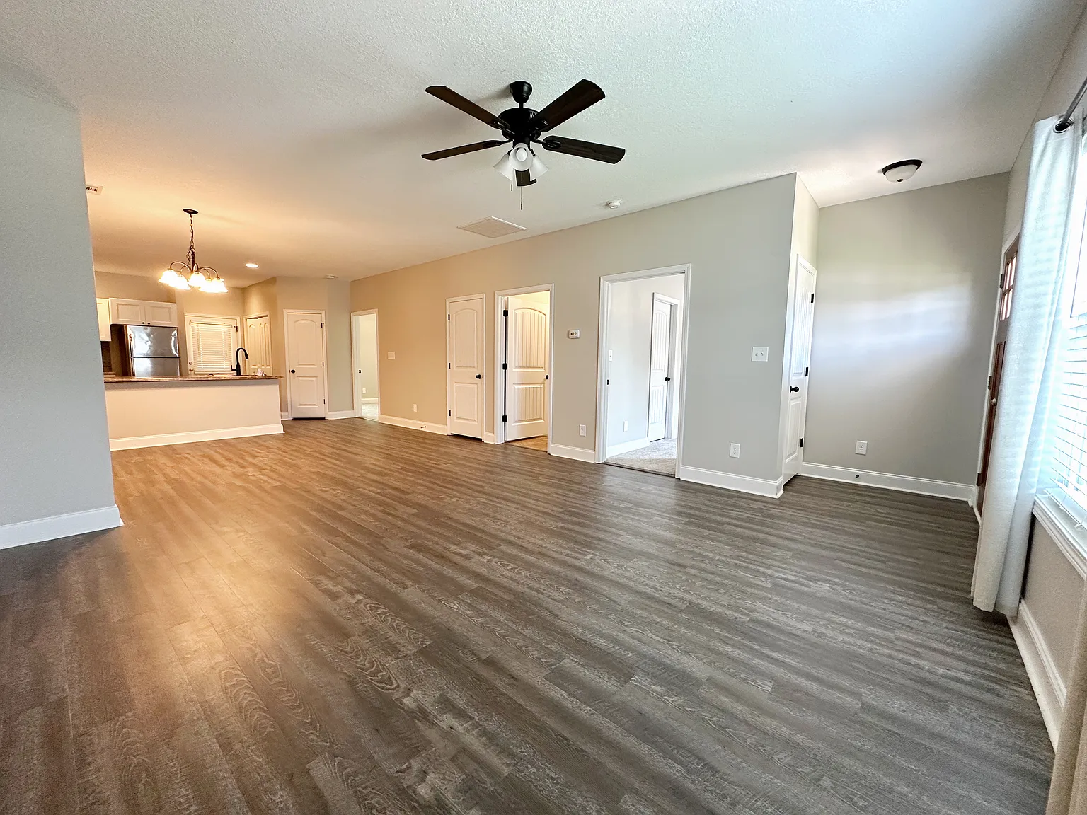 2 bed, 1320 sqft, $1,495 — Photo 4