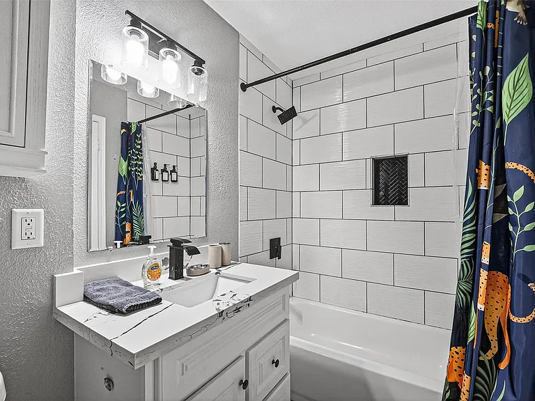 1206 Riggs Rd — Photo 32