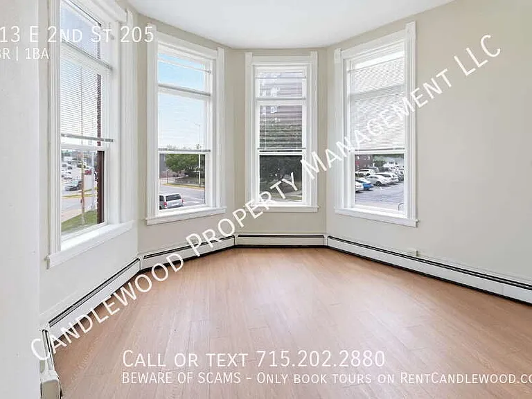 713 E 2nd St #205 — Photo 8