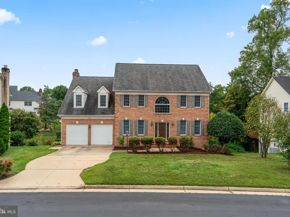 6207 Woodland Lake Dr, Alexandria, VA 22310