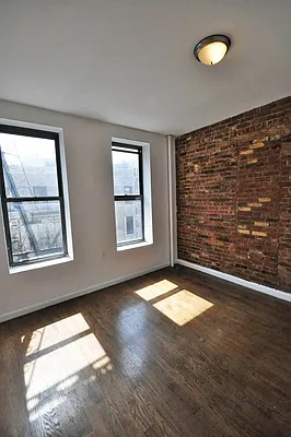 Rented by REAL New York | media 24