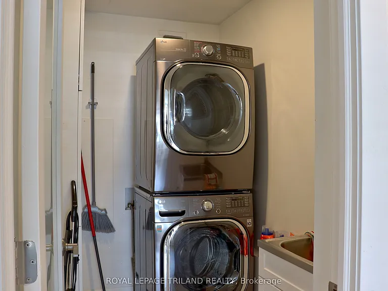 500 Talbot St #803 — Photo 9