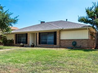 844 Broadmoor Dr, Mesquite, TX 75149