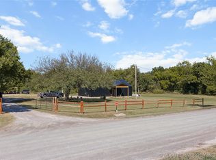 3244 Red Oak Rd, Sulphur, OK 73086