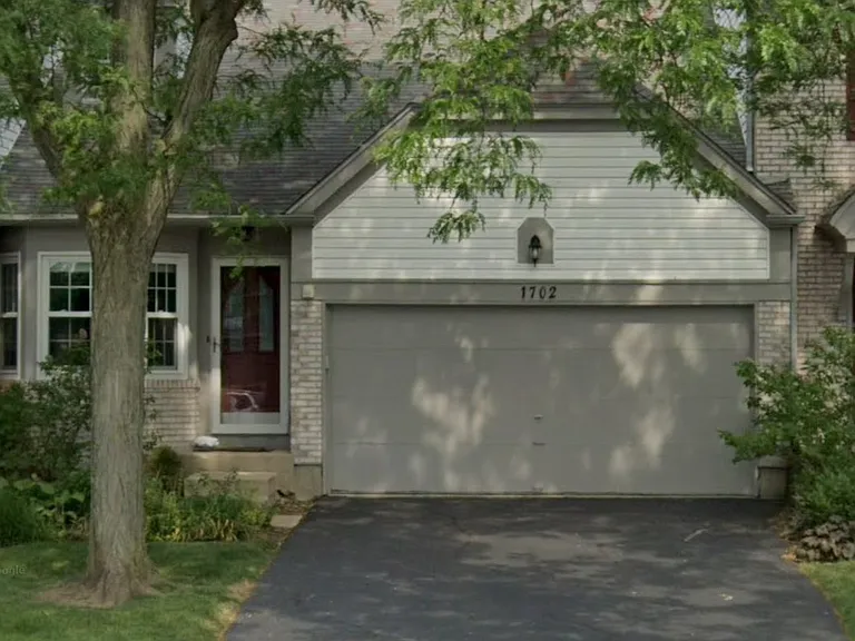 1702 Coach Dr — Photo 2