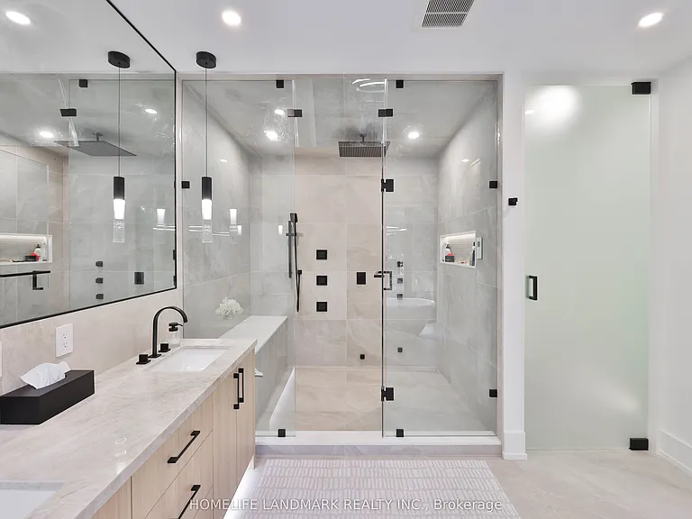 12 Bernice Ave — Photo 43