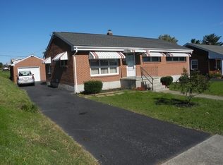 1317 Pulaski St, Salem, VA 24153