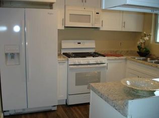 2009 Via Esmarca APT 4, Oceanside, CA 92054