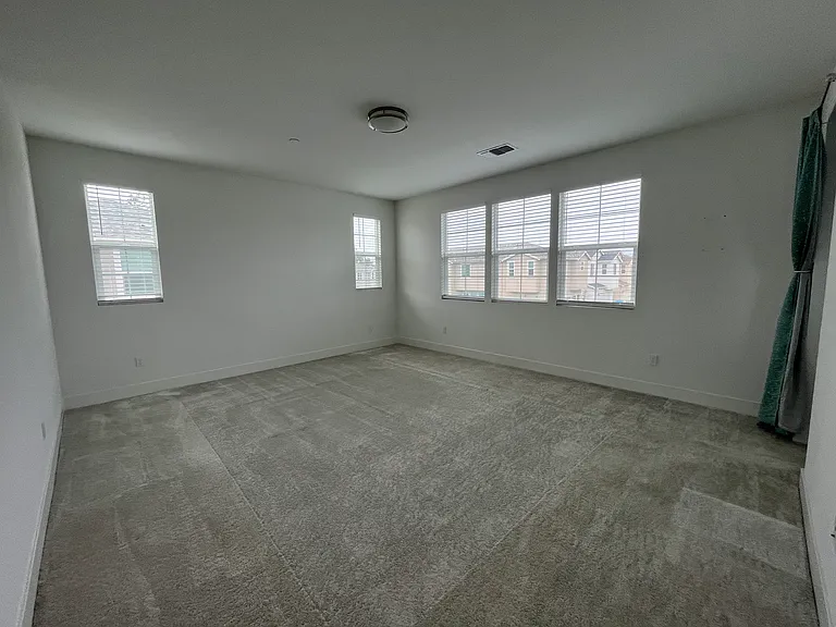 2674 Guldman St #2674 — Photo 8