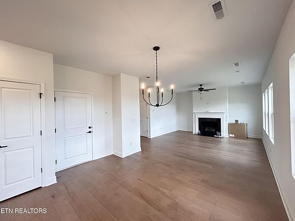 5th image of 154 Thuja Tree Ln Lot 127