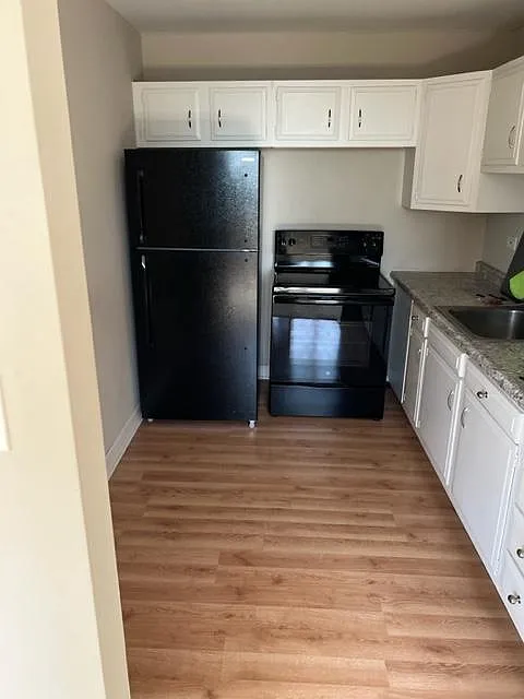 1 bed, 800 sqft, $1,000 — Photo 3