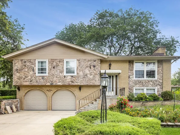 606 Bahama Ct, Schaumburg, IL 60193