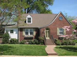 1635 N Woodstock St, Arlington, VA 22207