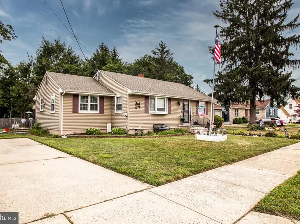 420 Miller Ave, Hamilton, NJ 08610