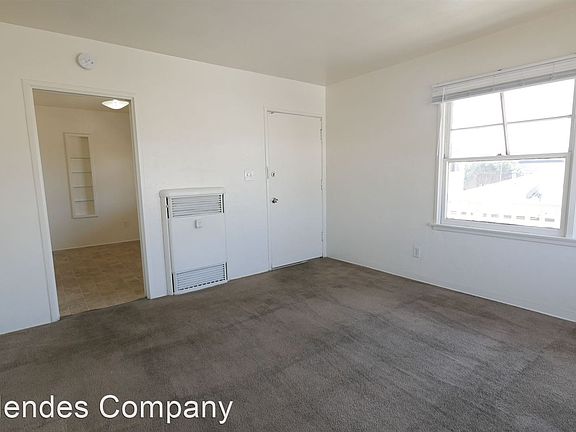 3rd image of 925 Hoover Ave #929