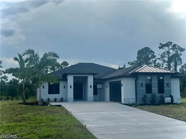 1819 Hines Ave, Lehigh Acres, FL 33972
